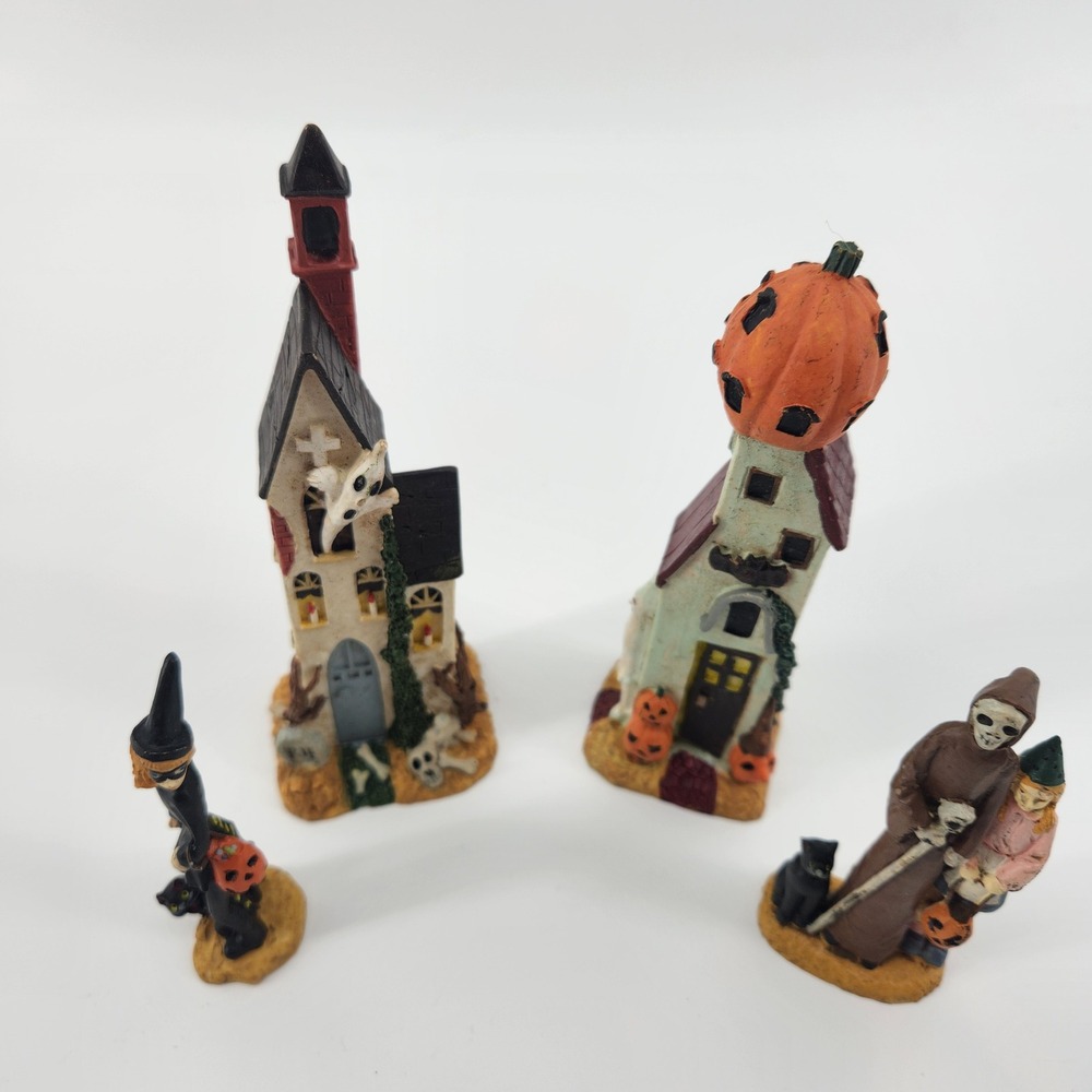 Halloween Village Set Haunted Houses Trick or Treaters Ghost Pumpkin Decor 4pc - Picture 3 of 9